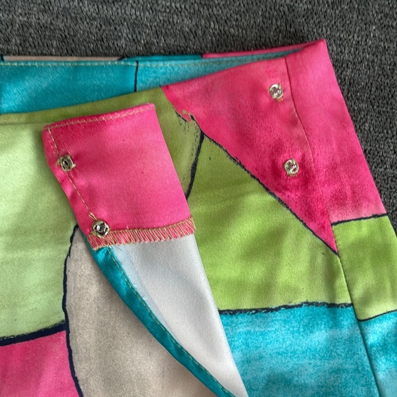 Neon abstract mini wrap skirt - Picture 4 of 4